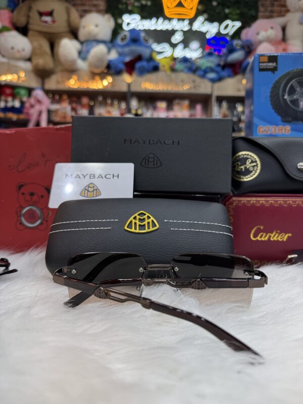 نظارات رجالية (ماركات عالمية)