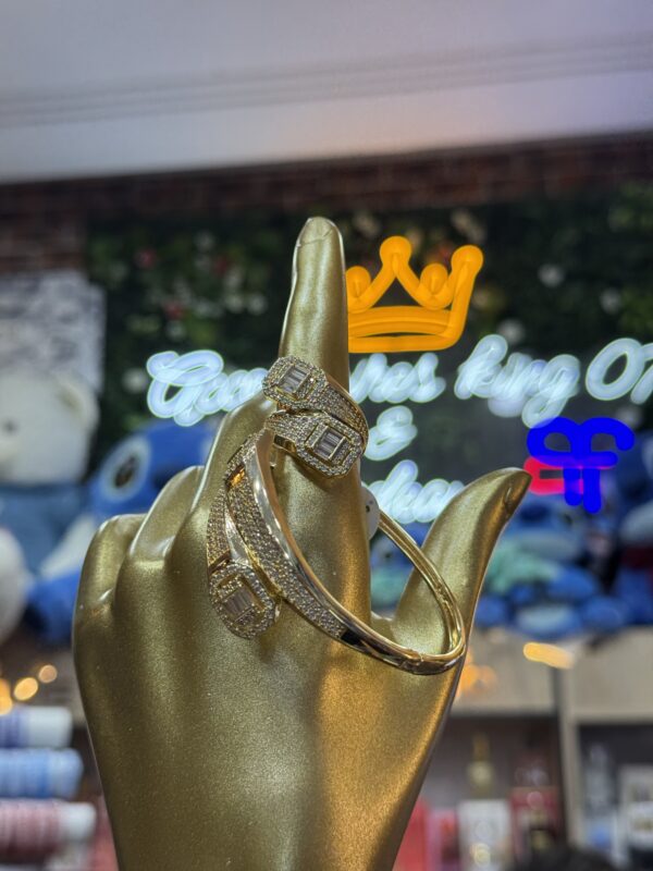 براسلي و خاتم 💍 + بواط شابة 😍