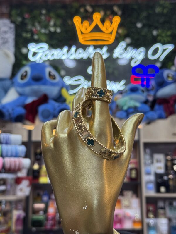 براسلي و خاتم 💍 + بواط شابة 😍