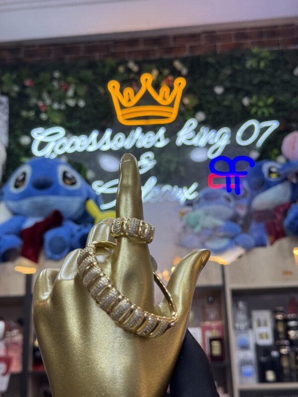 براسلي و خاتم 💍 + بواط شابة 😍