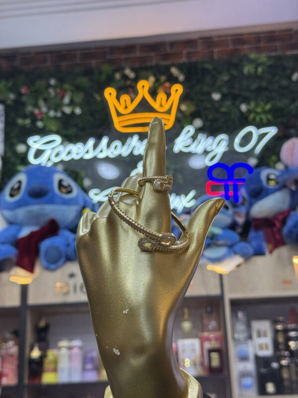 براسلي و خاتم 💍 + بواط شابة 😍